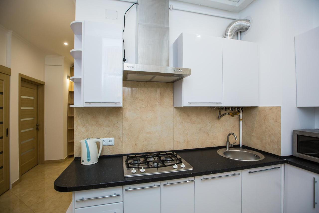 Avangard Kulisha 6B Apart Lviv Exterior photo