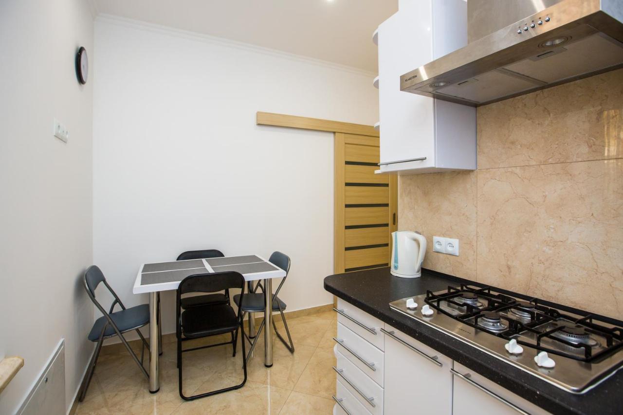 Avangard Kulisha 6B Apart Lviv Exterior photo