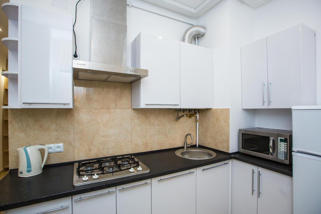 Avangard Kulisha 6B Apart Lviv Exterior photo